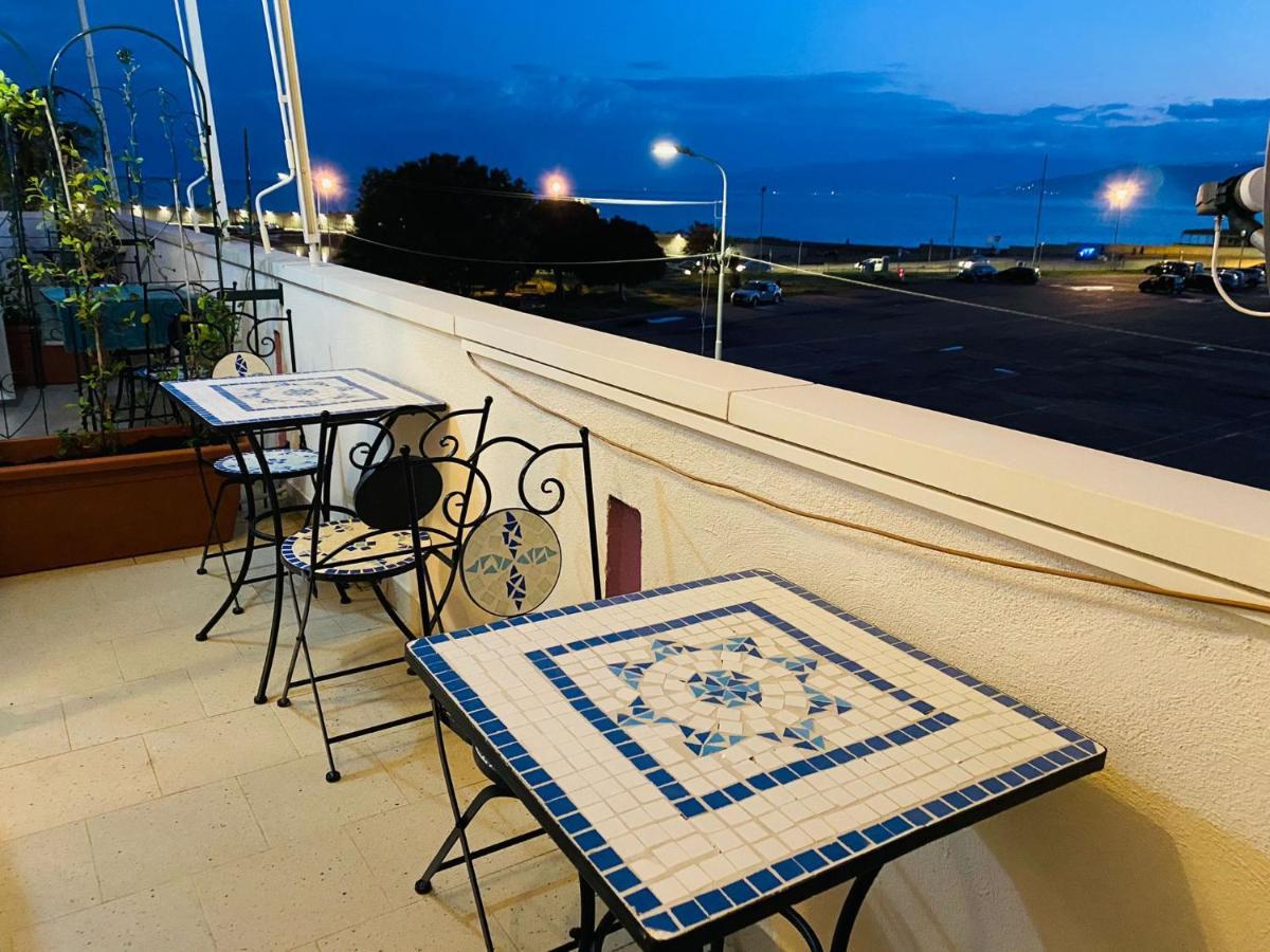 Bed and Breakfast B E B Le Terrazze Sul Mare Катандзаро Экстерьер фото