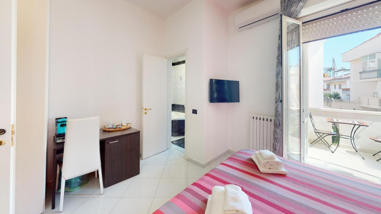 Bed and Breakfast B E B Le Terrazze Sul Mare Катандзаро Экстерьер фото